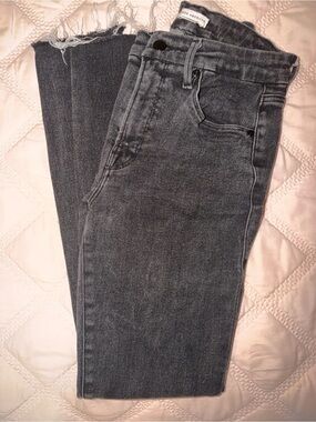 Good American High-Rise Gray Wash Ankle Skinny Jeans